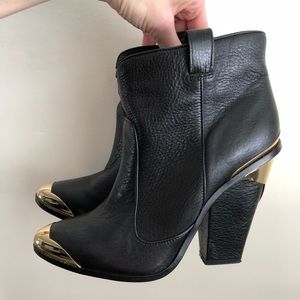Dolce Vita booties size 9.5 western style